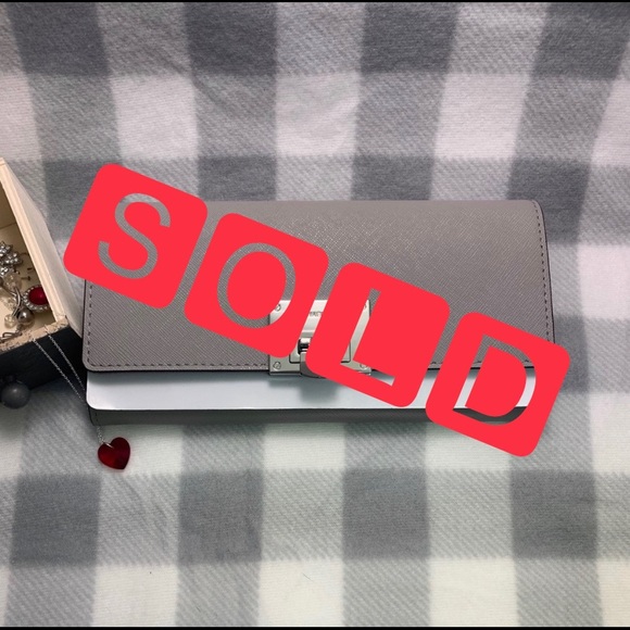 Michael Kors Handbags - SOLD!ɴᴡᴛ! ᴍɪᴄʜᴀᴇʟ ᴋᴏʀs ʟᴇᴀᴛʜᴇʀ ᴛɪɴᴀ ᴄᴀʀʏᴀʟʟ ᴡᴀʟʟᴇᴛ